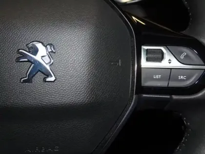 Photo 14 Peugeot 208  1.2 PureTech 100ch S&S Style 118g