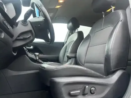 Photo 14 Kia Niro  1.6 GDi 105ch ISG + électrique 43.5ch Design DCT6