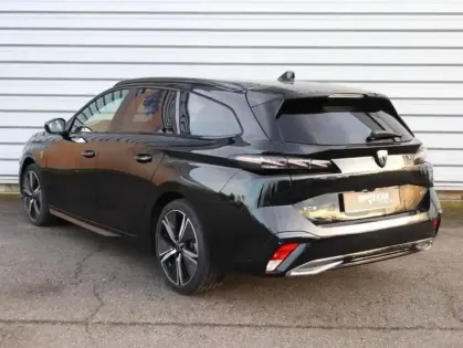 Photo 13 Peugeot 308  SW 1.2 Hybrid 136ch GT e-DCS6