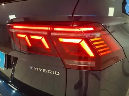 Photo 9 Volkswagen Tiguan  1.4 eHybrid 245ch Elegance Exclusive DSG6