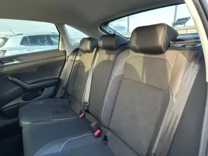 Photo 12 Volkswagen Taigo  1.0 TSI 110ch Style DSG7