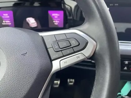 Photo 14 Volkswagen Golf  1.0 TSI OPF 110ch Active