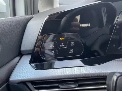 Photo 12 Volkswagen Golf  1.0 TSI OPF 110ch Active