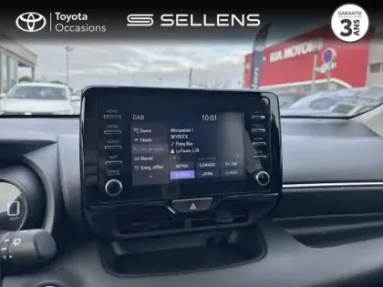 Photo 14 Toyota Yaris  116h Design 5p MY22