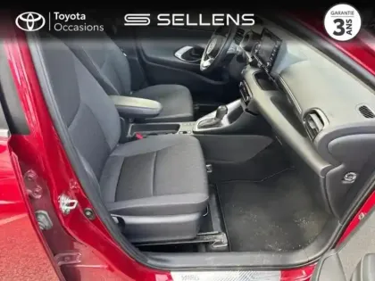 Photo 5 Toyota Yaris  116h Design 5p MY22