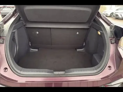 Photo 8 Toyota C-HR  2.0 Hybride 200ch Collection Premiere NG23