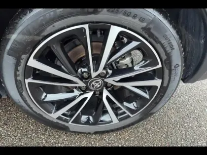 Photo 11 Toyota C-HR  2.0 Hybride 200ch Collection Premiere NG23