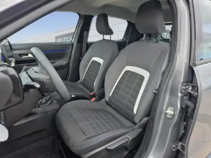 Photo 9 Citroën C3  1.2 Turbo 100ch PLUS