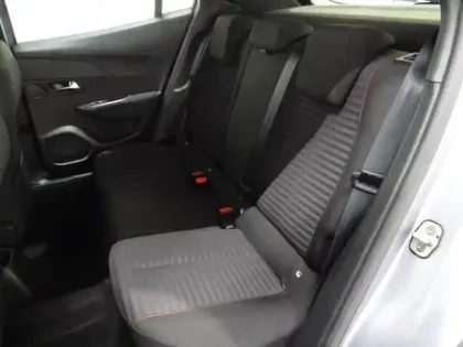 Photo 8 Peugeot 2008  1.2 PureTech 130ch S&S Active Business EAT8 7cv