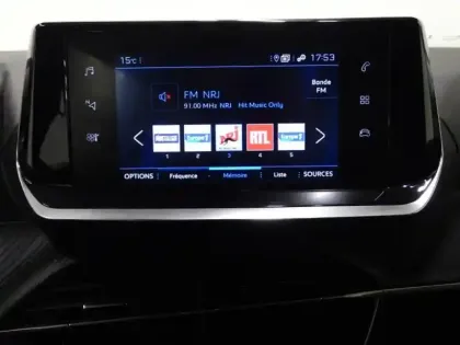 Photo 13 Peugeot 2008  1.2 PureTech 130ch S&S Active Business EAT8 7cv