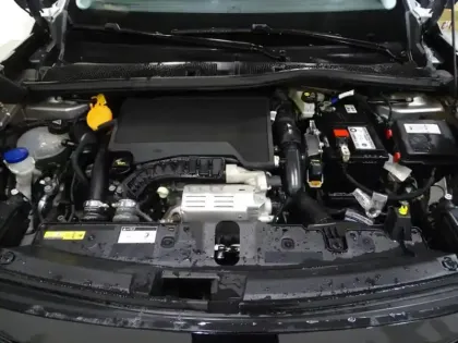 Photo 10 Peugeot 2008  1.2 PureTech 130ch S&S Active Business EAT8 7cv