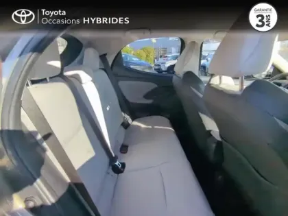 Photo 6 Toyota Yaris  116h Iconic 5p