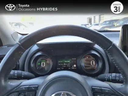 Photo 12 Toyota Yaris  116h Iconic 5p