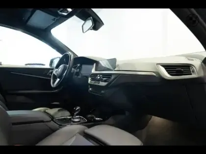 Photo 11 BMW Serie 1 Série 1 118iA 136ch M Sport DKG7