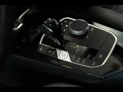 Photo 9 BMW Serie 1 Série 1 118iA 136ch M Sport DKG7