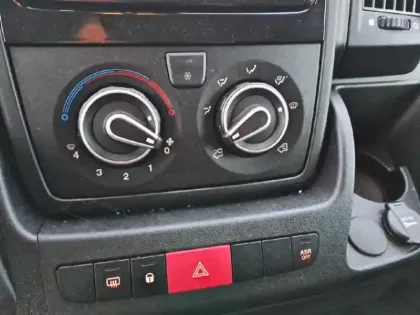 Photo 29 Citroën Jumper  Fg L2H2 3.3 140ch BlueHDi S&S