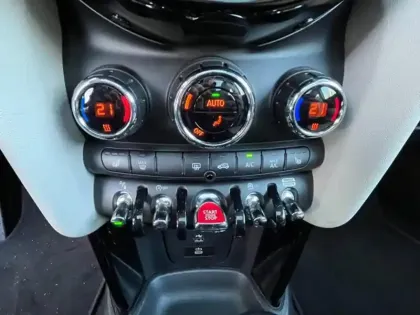 Photo 11 Mini Mini  Cooper 136ch Edition Premium Plus BVA7