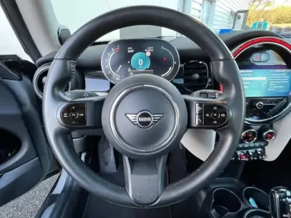 Photo 5 Mini Mini  Cooper 136ch Edition Premium Plus BVA7