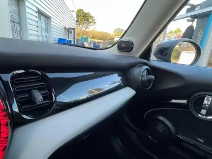 Photo 7 Mini Mini  Cooper 136ch Edition Premium Plus BVA7