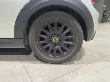 Photo 8 Mini Mini  Cooper SE 184ch Edition Premium Plus BVA 5CV