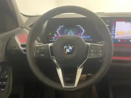 Photo 5 BMW Serie 1 Série 1 116A 122ch M Sport Design DKG7