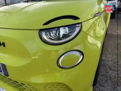 Photo 11 Abarth 500  e 155ch 42kWh  4cv