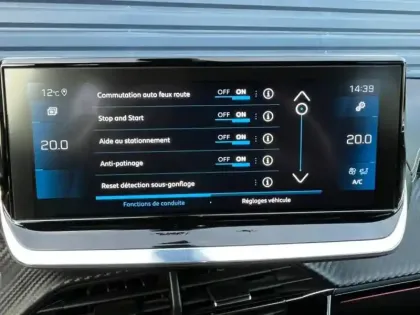 Photo 14 Peugeot 2008  1.2 PureTech 130ch S&S GT EAT8