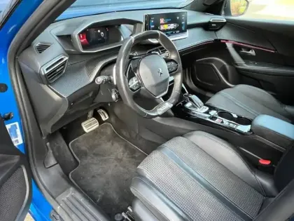 Photo 10 Peugeot 2008  1.2 PureTech 130ch S&S GT EAT8