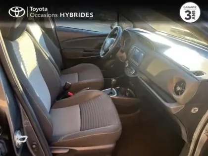 Photo 5 Toyota Yaris  100h Dynamic 5p RC19