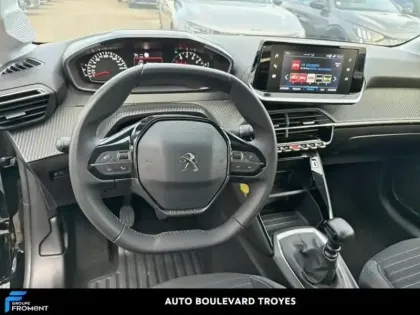 Photo 7 Peugeot 208  1.5 BlueHDi 100ch S&S Style