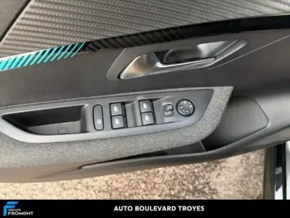 Photo 14 Peugeot 208  1.5 BlueHDi 100ch S&S Style