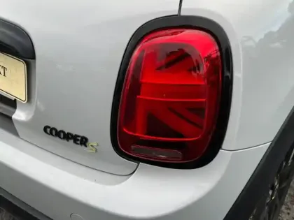 Photo 5 Mini Mini  Cooper SE 184ch Edition Premium Plus BVA 5CV