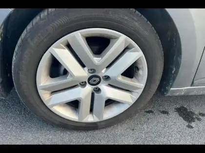 Photo 8 Renault Clio  1.0 TCe 90ch Evolution - 24