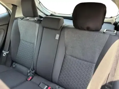 Photo 12 Toyota Yaris  Cross 116h Dynamic MY21