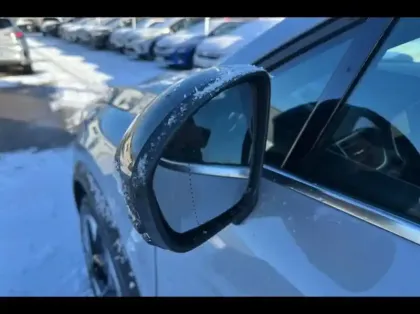 Photo 14 Renault Symbioz  1.8 E-Tech full hybrid 160ch Iconic - 25