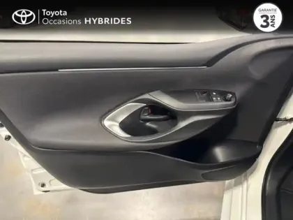 Photo 10 Toyota Yaris  116h Dynamic 5p MC24
