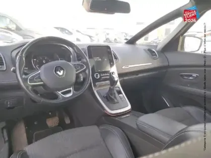 Photo 14 Renault Grand Scenic  1.3 TCe 140ch Intens EDC - 21