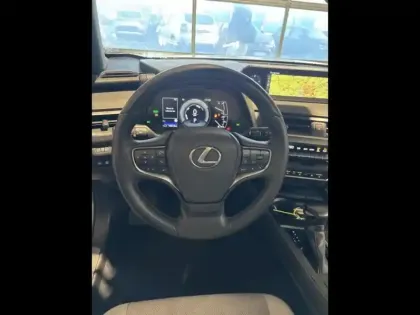 Photo 5 Lexus UX  250h 2WD Executive MY21