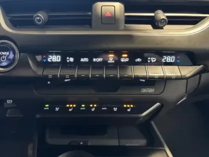 Photo 11 Lexus UX  250h 2WD Executive MY21