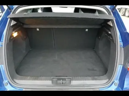 Photo 11 Renault Captur  1.6 E-Tech hybride rechargeable 160ch Intens -21