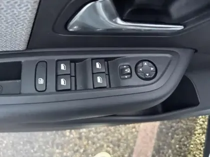 Photo 11 Citroën C4  Electrique 156ch (autonomie étendue) MAX Automatique