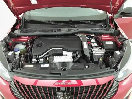 Photo 63 Peugeot 2008  Hybrid 145 e-DCS6