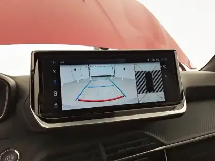 Photo 54 Peugeot 2008  Hybrid 145 e-DCS6