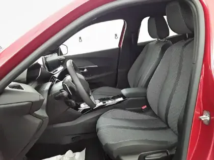 Photo 72 Peugeot 2008  Hybrid 145 e-DCS6