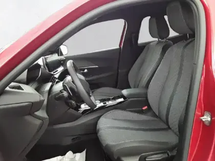 Photo 47 Peugeot 2008  Hybrid 145 e-DCS6