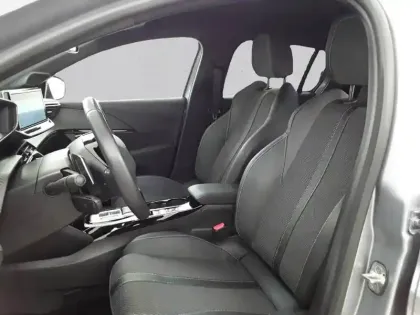 Photo 37 Peugeot 208  Hybrid 110 e-DCS6