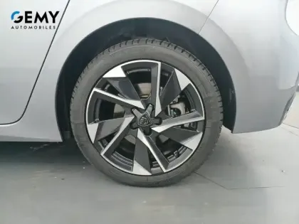 Photo 11 Peugeot 308  PHEV 180 e-EAT8