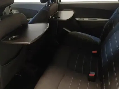 Photo 31 Dacia Lodgy  Blue dCi 115 7 places