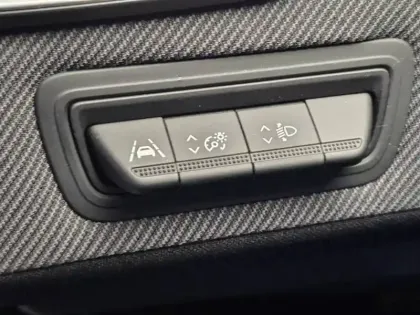 Photo 36 Renault Clio  E-Tech full hybrid 145