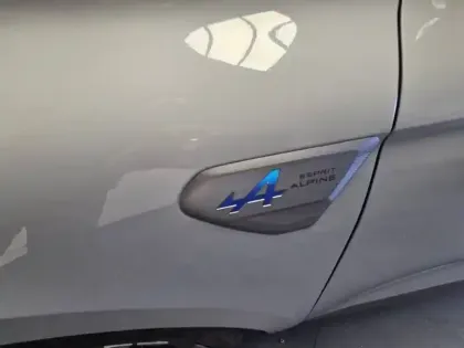 Photo 27 Renault Clio  E-Tech full hybrid 145